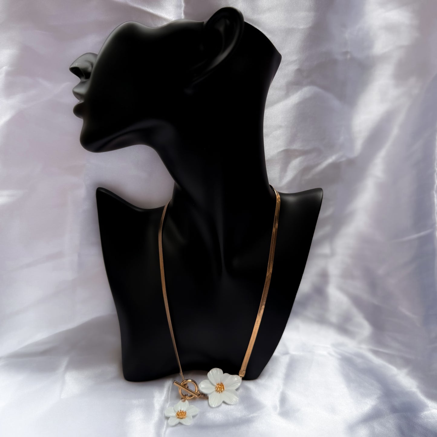 Cloud Kiss Necklace