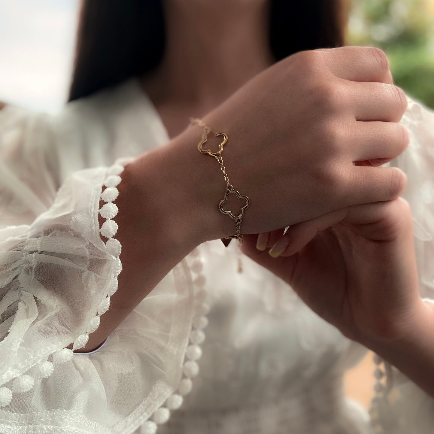 Minimal Wave Bracelet