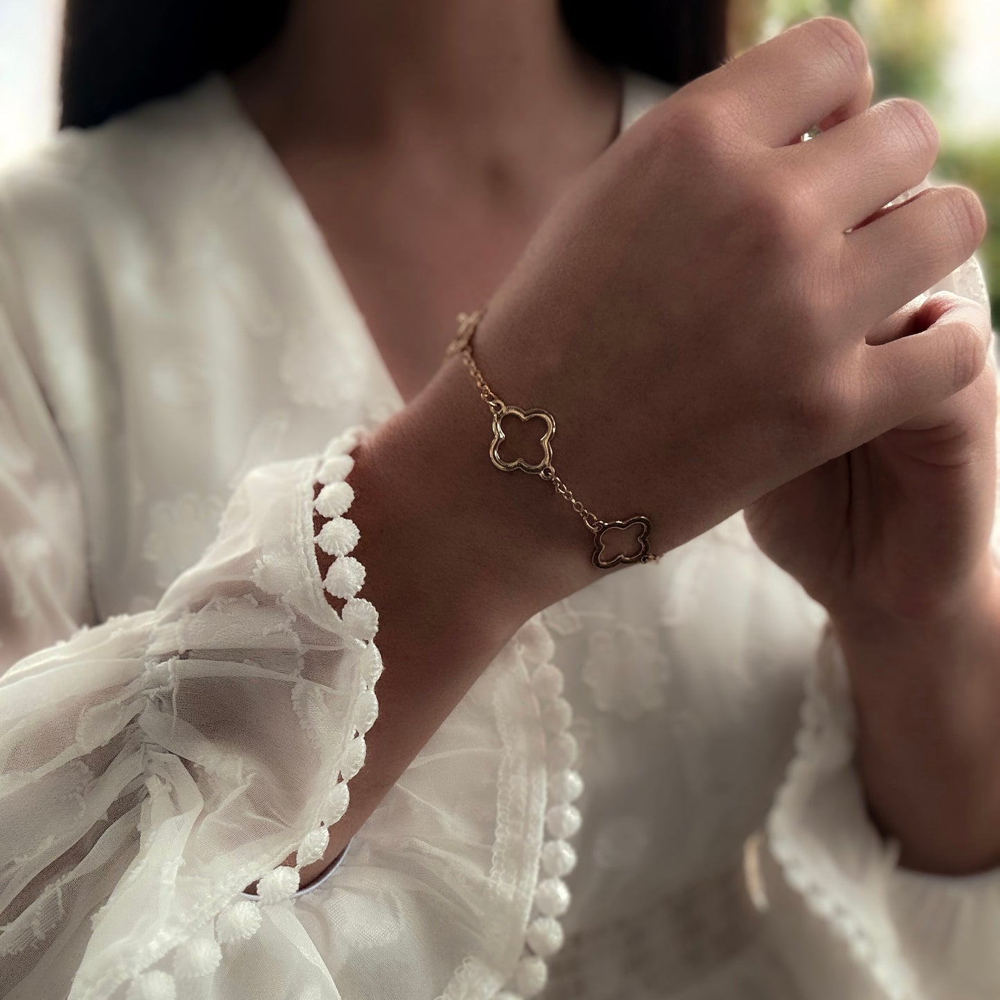 Minimal Wave Bracelet